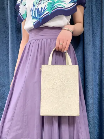 GRACE CONTINENTAL yoshi コーディネート画像