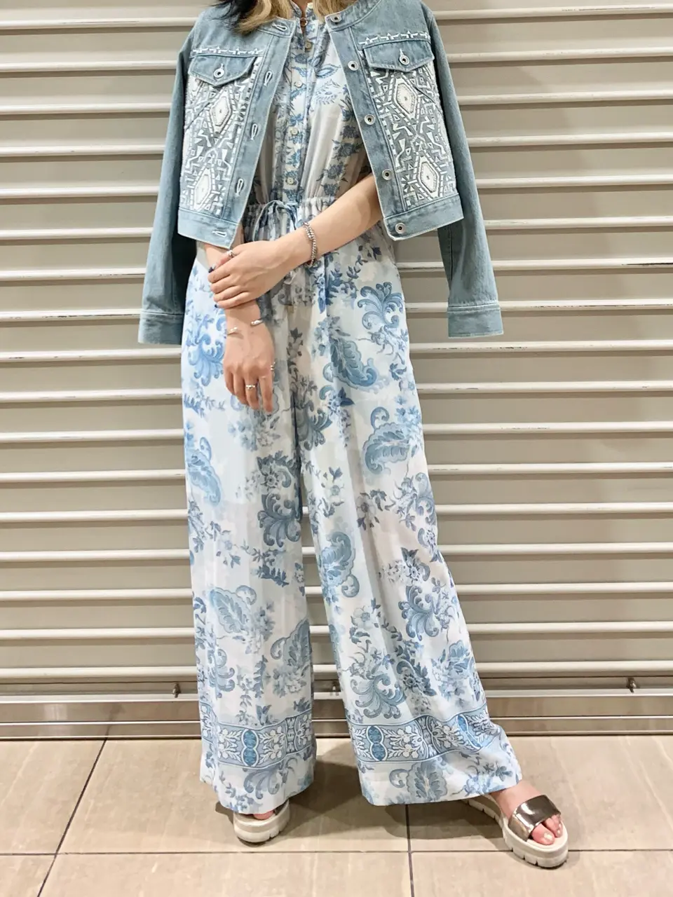 GRACE CONTINENTAL yoshi コーディネート画像