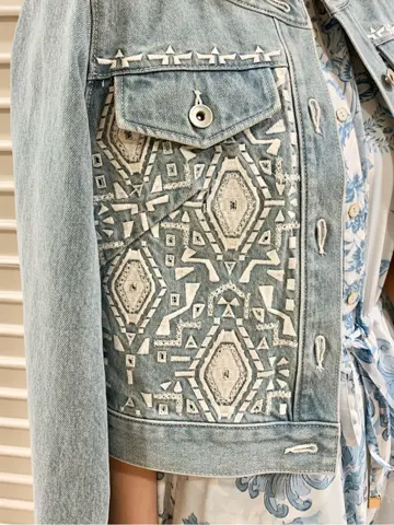 GRACE CONTINENTAL yoshi コーディネート画像