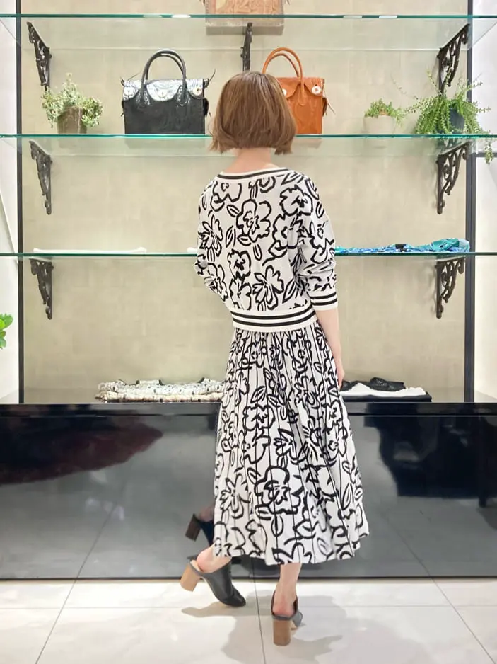 GRACE CONTINENTAL okunaka_desu コーディネート画像