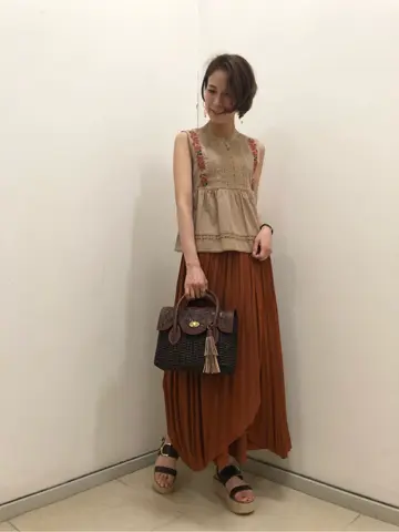 GRACE CONTINENTAL 亀田 未希 コーディネート画像