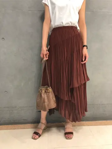 GRACE CONTINENTAL 亀田 未希 コーディネート画像