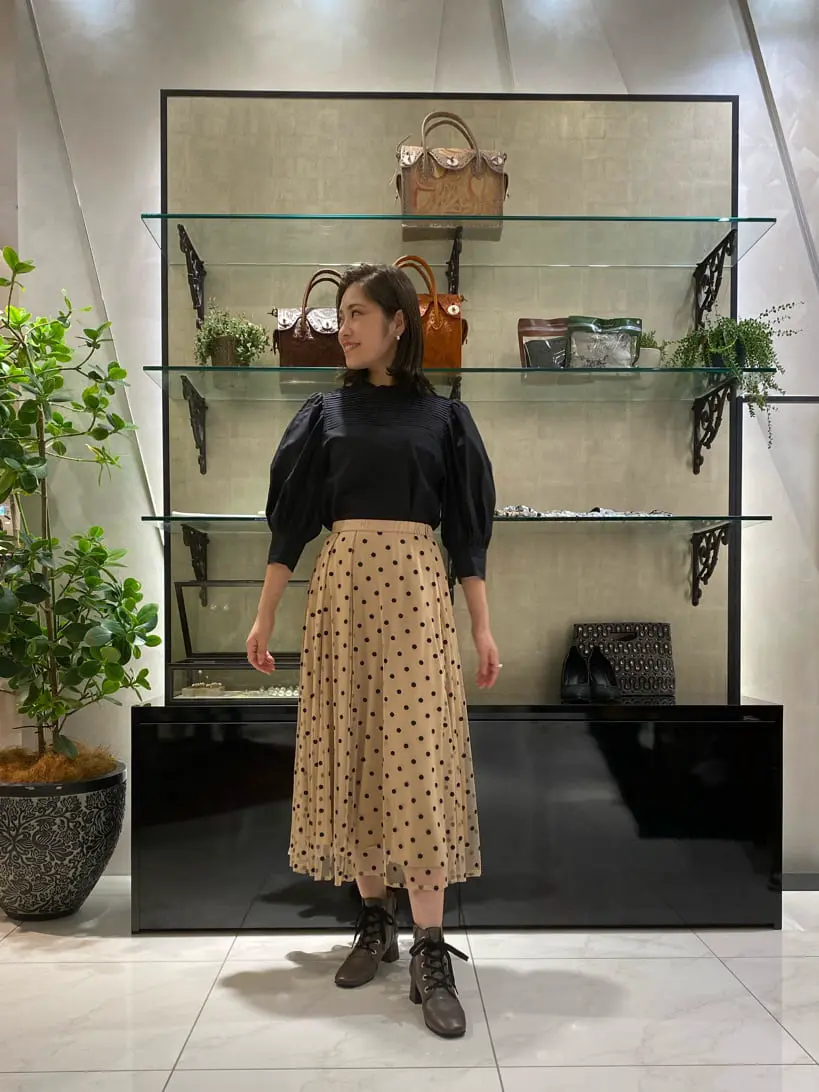 GRACE CONTINENTAL miyata コーディネート画像