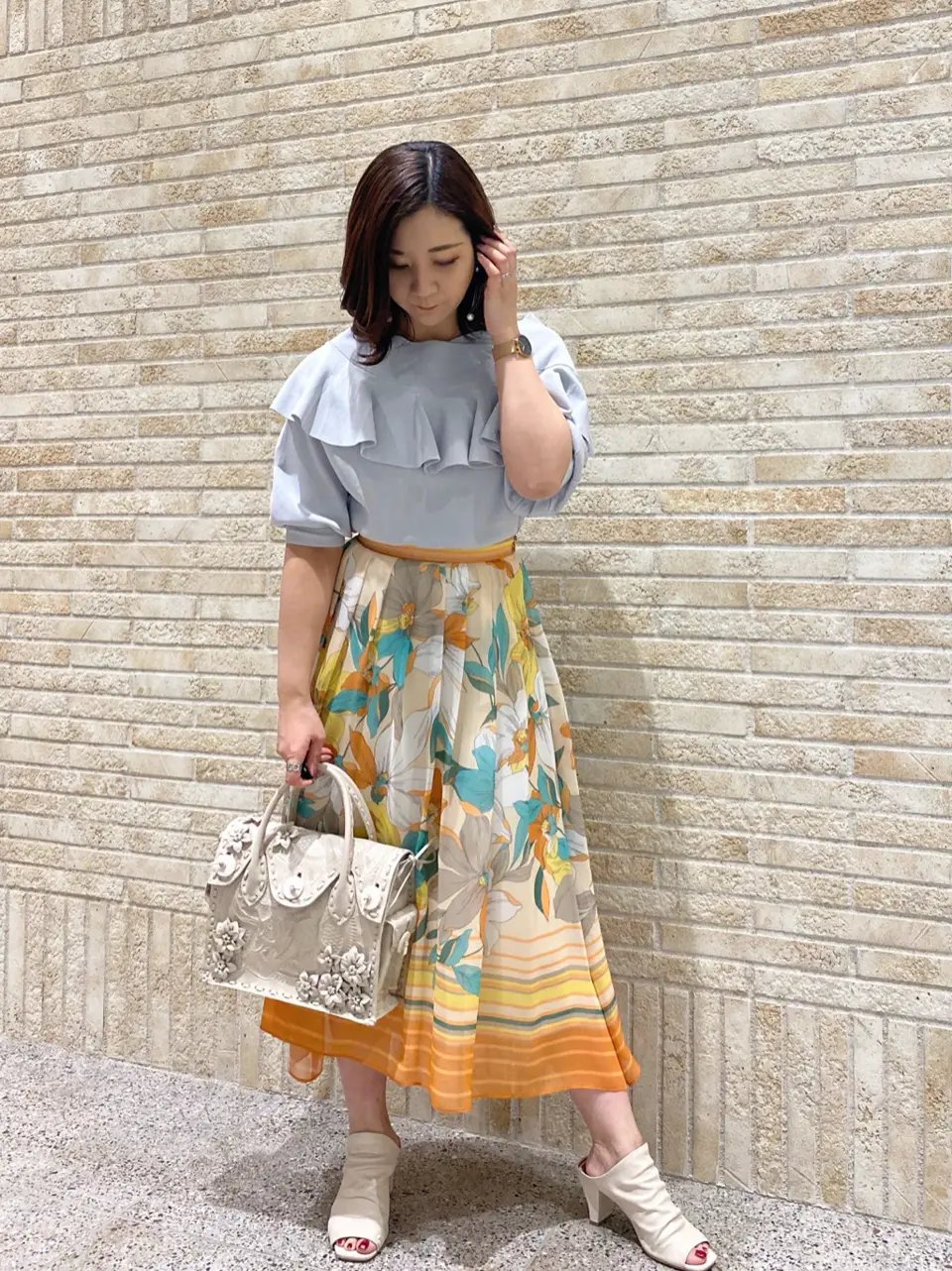 GRACE CONTINENTAL MOMOKO コーディネート画像