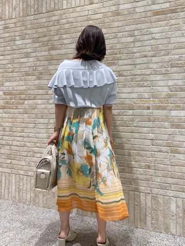 GRACE CONTINENTAL MOMOKO コーディネート画像