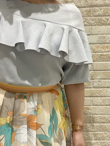 GRACE CONTINENTAL MOMOKO コーディネート画像