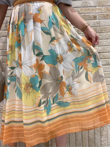 GRACE CONTINENTAL MOMOKO コーディネート画像