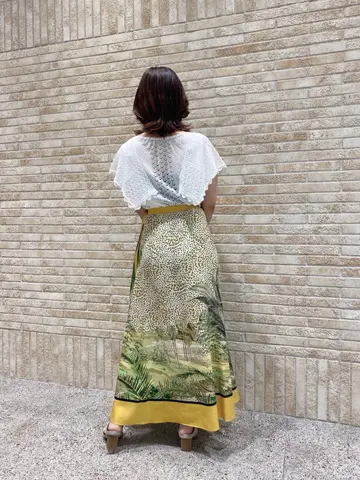 GRACE CONTINENTAL MOMOKO コーディネート画像