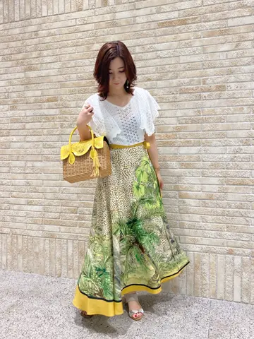 GRACE CONTINENTAL MOMOKO コーディネート画像