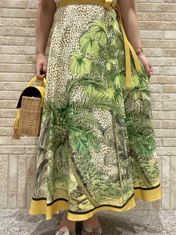 GRACE CONTINENTAL MOMOKO コーディネート画像