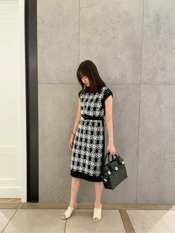 GRACE CONTINENTAL 伊藤　静華 コーディネート画像