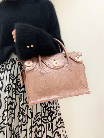 GRACE CONTINENTAL yoshi コーディネート画像