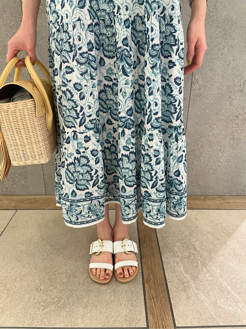 GRACE CONTINENTAL 伊藤　静華 コーディネート画像