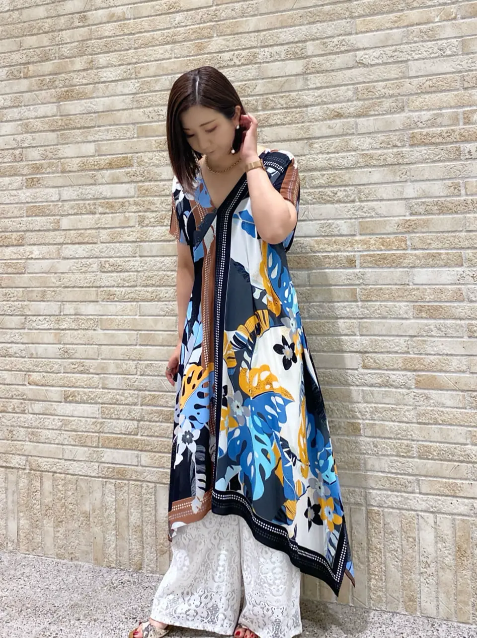 GRACE CONTINENTAL MOMOKO コーディネート画像