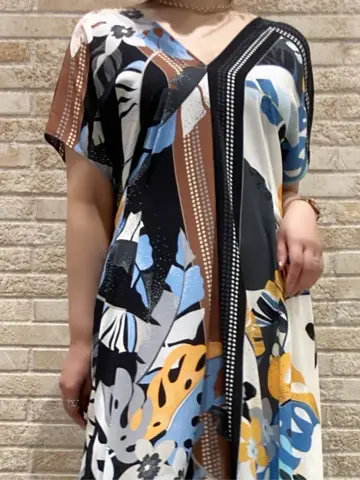 GRACE CONTINENTAL MOMOKO コーディネート画像