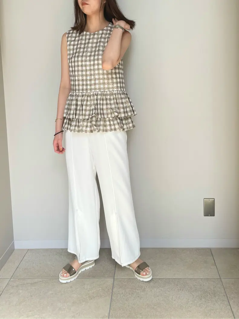 GRACE CONTINENTAL 伊藤　静華 コーディネート画像