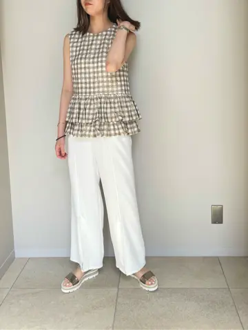 GRACE CONTINENTAL 伊藤　静華 コーディネート画像