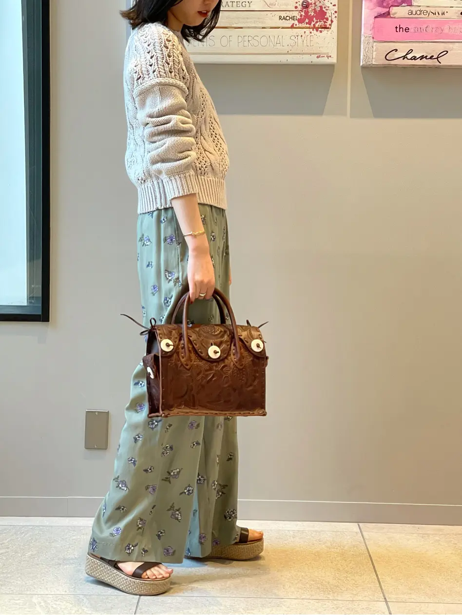 GRACE CONTINENTAL 伊藤　静華 コーディネート画像