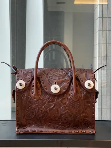 GRACE CONTINENTAL 伊藤　静華 コーディネート画像