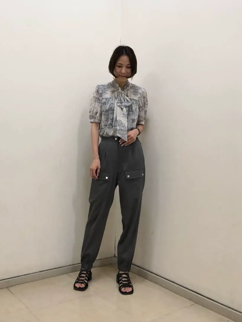 GRACE CONTINENTAL 亀田 未希 コーディネート画像