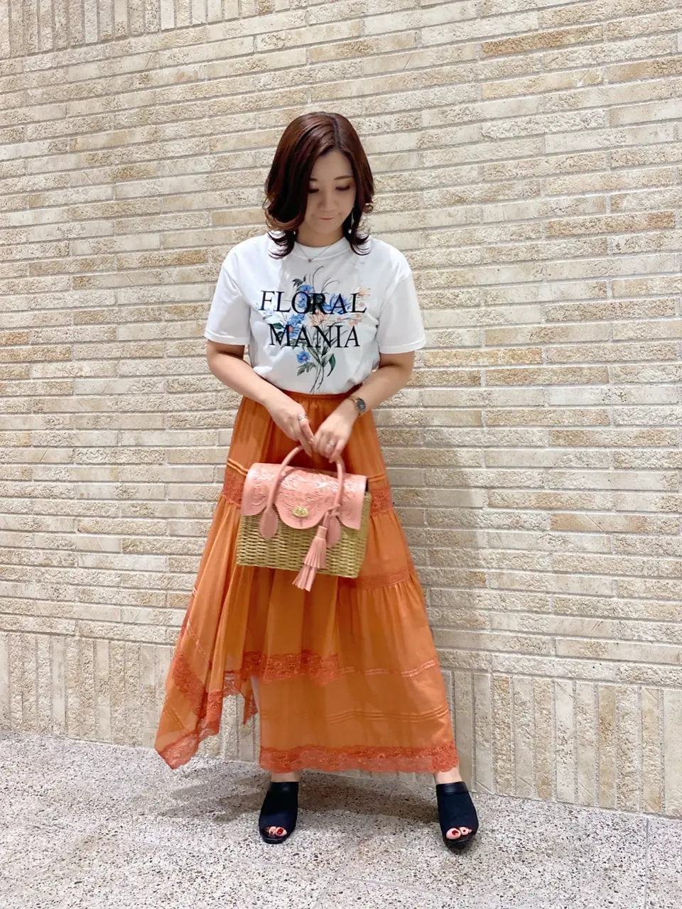 GRACE CONTINENTAL MOMOKO コーディネート画像