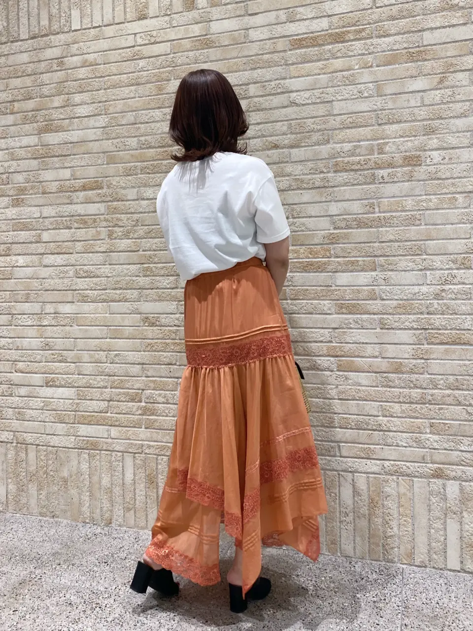 GRACE CONTINENTAL MOMOKO コーディネート画像