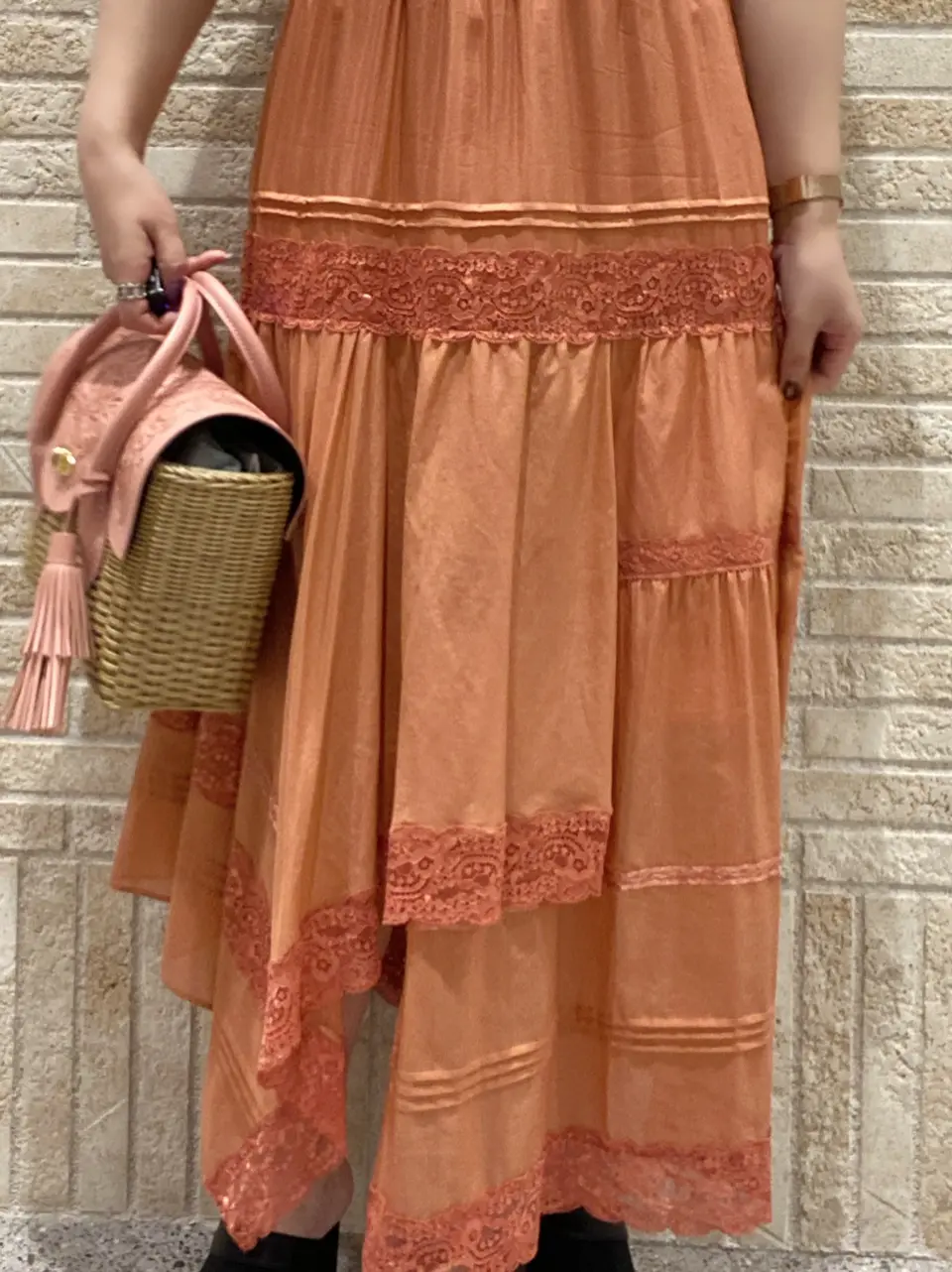 GRACE CONTINENTAL MOMOKO コーディネート画像