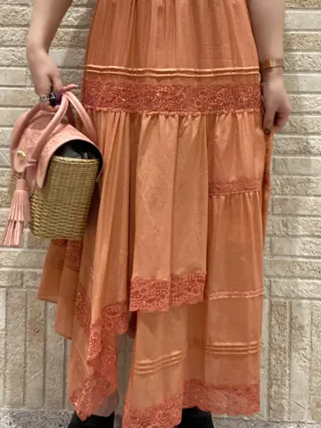 GRACE CONTINENTAL MOMOKO コーディネート画像