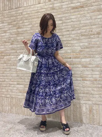 GRACE CONTINENTAL MOMOKO コーディネート画像