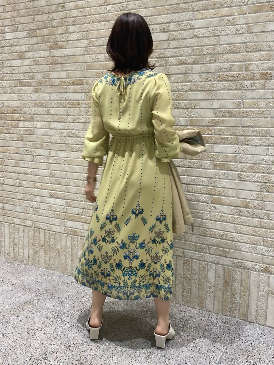 GRACE CONTINENTAL MOMOKO コーディネート画像