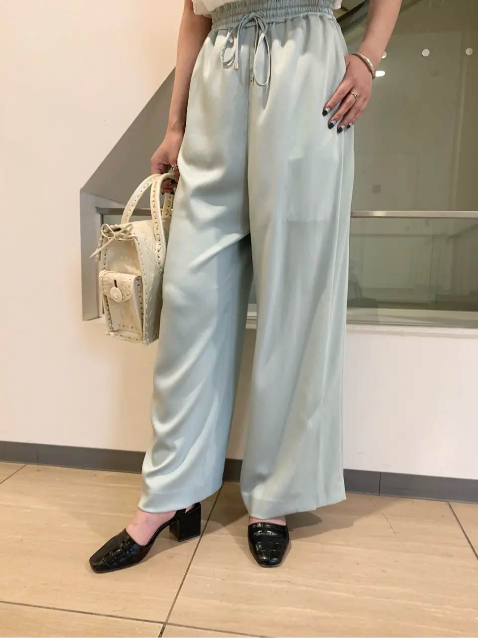 GRACE CONTINENTAL yoshi コーディネート画像