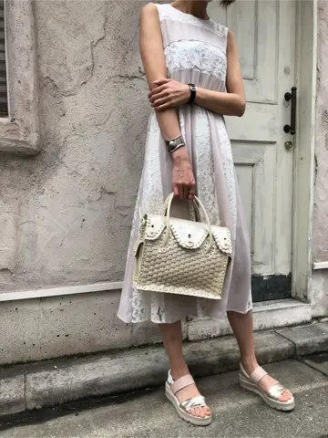 GRACE CONTINENTAL 亀田 未希 コーディネート画像