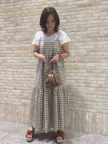 GRACE CONTINENTAL MOMOKO コーディネート画像