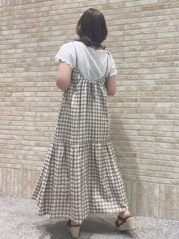 GRACE CONTINENTAL MOMOKO コーディネート画像