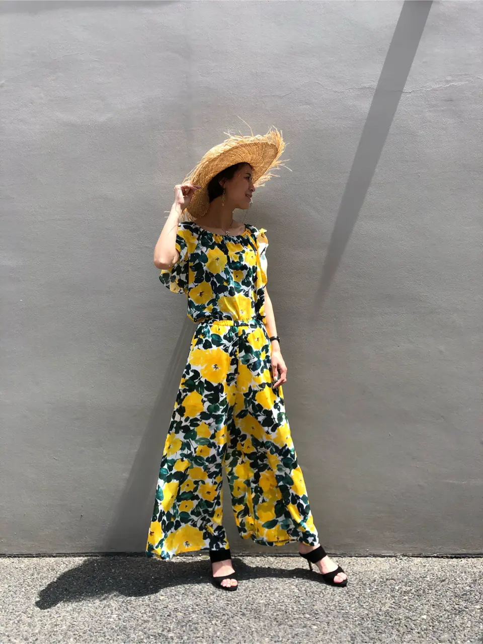 GRACE CONTINENTAL 亀田 未希 コーディネート画像