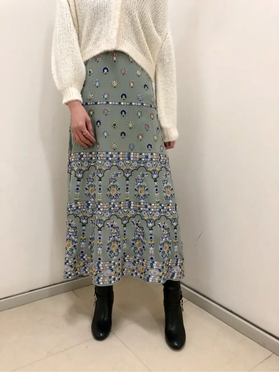 GRACE CONTINENTAL 亀田 未希 コーディネート画像