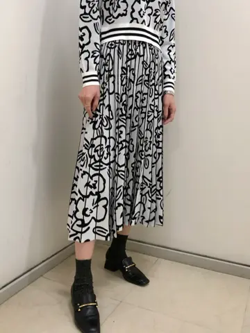 GRACE CONTINENTAL 亀田 未希 コーディネート画像