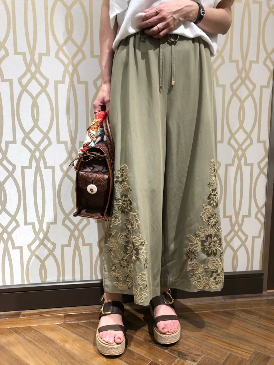 GRACE CONTINENTAL 亀田 未希 コーディネート画像