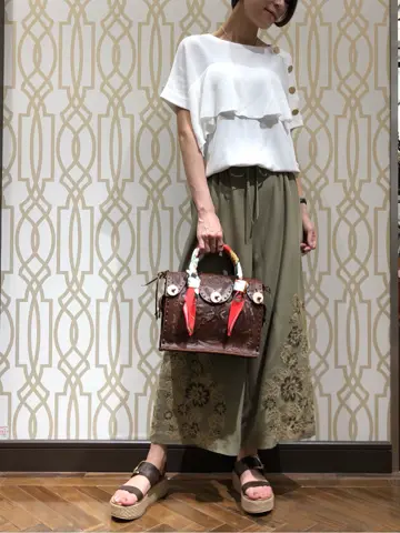 GRACE CONTINENTAL 亀田 未希 コーディネート画像