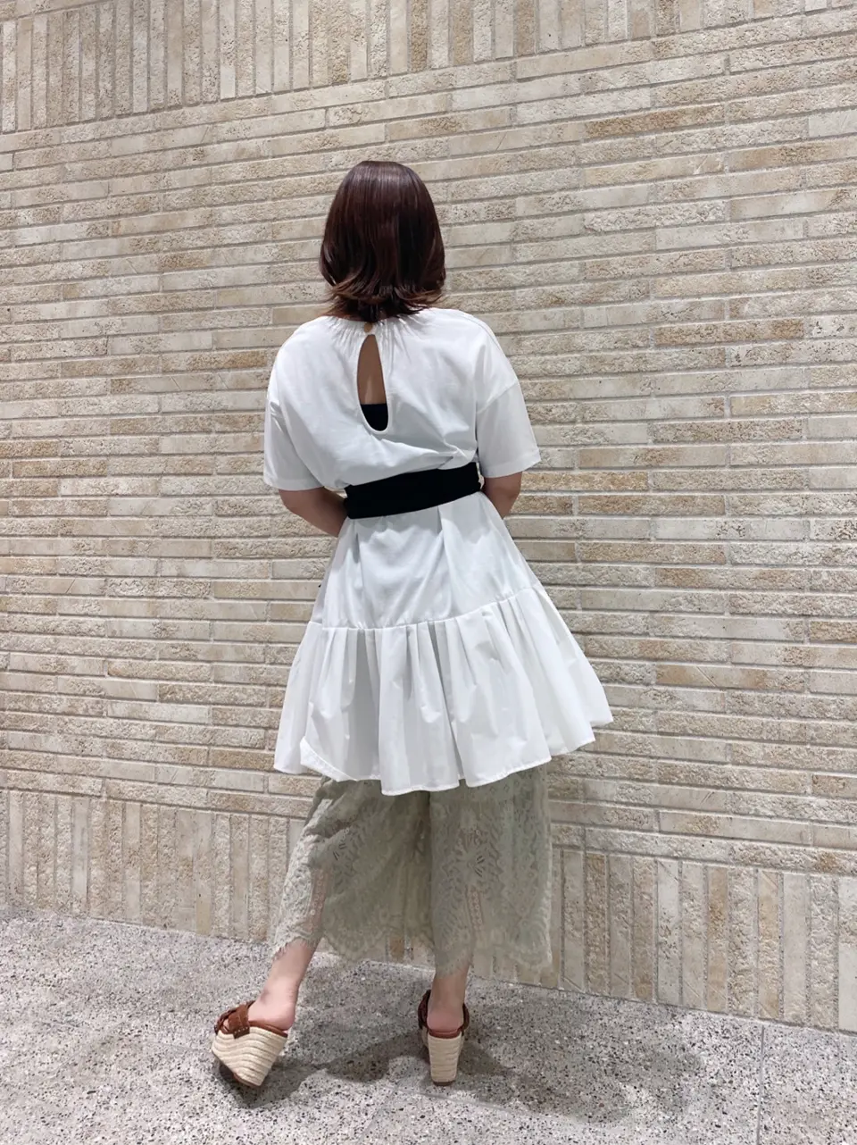 GRACE CONTINENTAL MOMOKO コーディネート画像