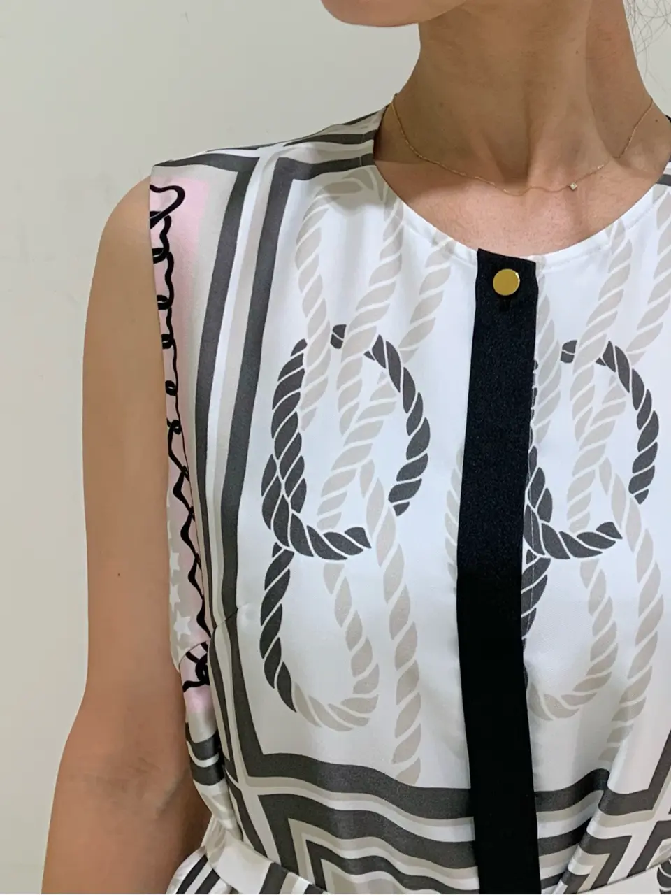 GRACE CONTINENTAL A.Kameyama コーディネート画像