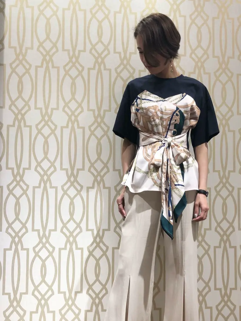 GRACE CONTINENTAL 亀田 未希 コーディネート画像