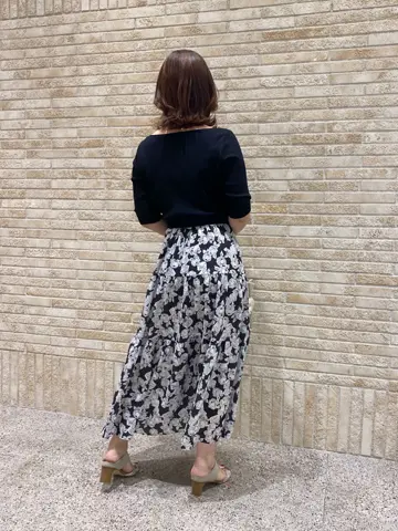 GRACE CONTINENTAL MOMOKO コーディネート画像