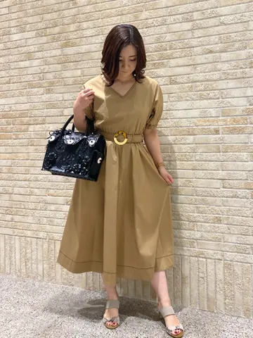 GRACE CONTINENTAL MOMOKO コーディネート画像