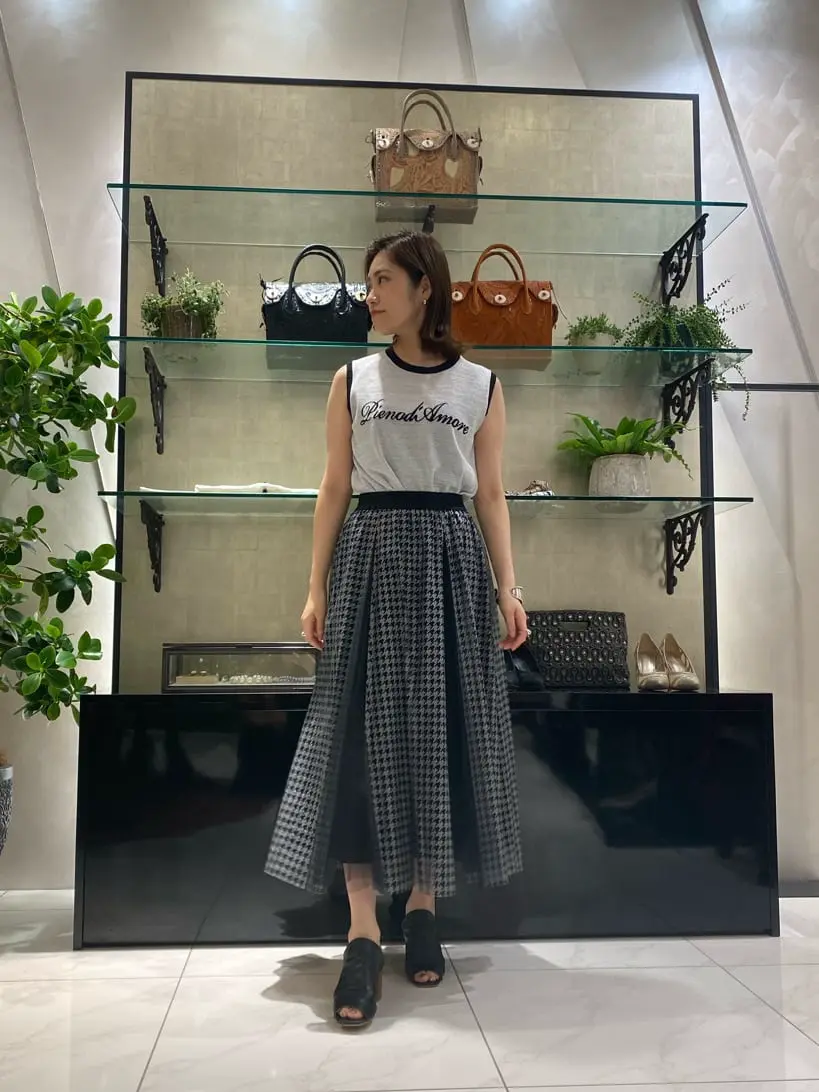 GRACE CONTINENTAL miyata コーディネート画像