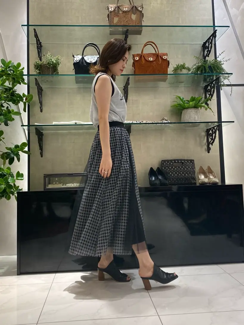 GRACE CONTINENTAL miyata コーディネート画像