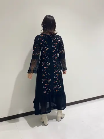 GRACE CONTINENTAL MOMOKO コーディネート画像