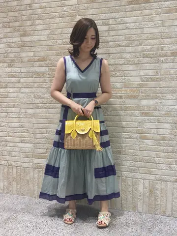 GRACE CONTINENTAL MOMOKO コーディネート画像