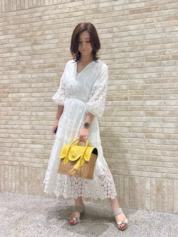 GRACE CONTINENTAL MOMOKO コーディネート画像