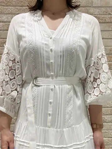 GRACE CONTINENTAL MOMOKO コーディネート画像